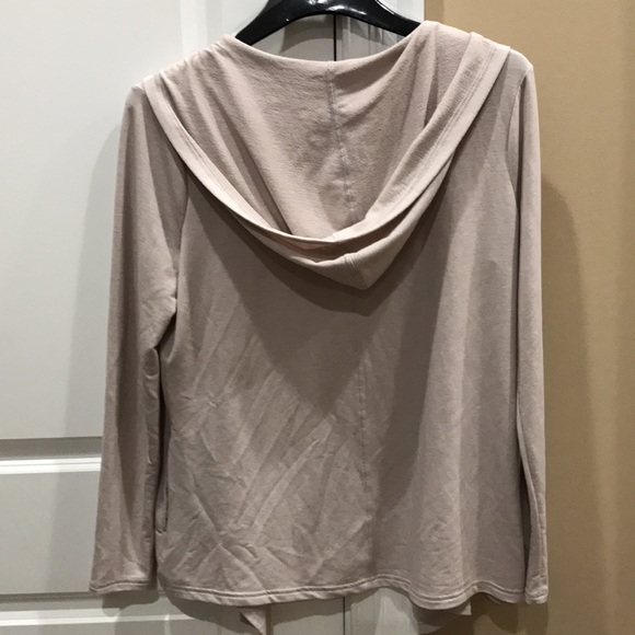 🎁VICTORIA’S SECRET Cardigan - Picture 2 of 13